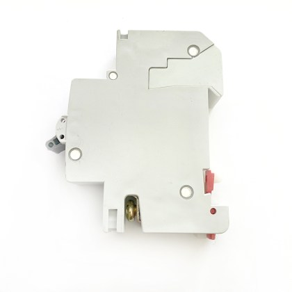 Volex VB20 Red Clip  B20 20A 20 Amp MCB Circuit Breaker Type B